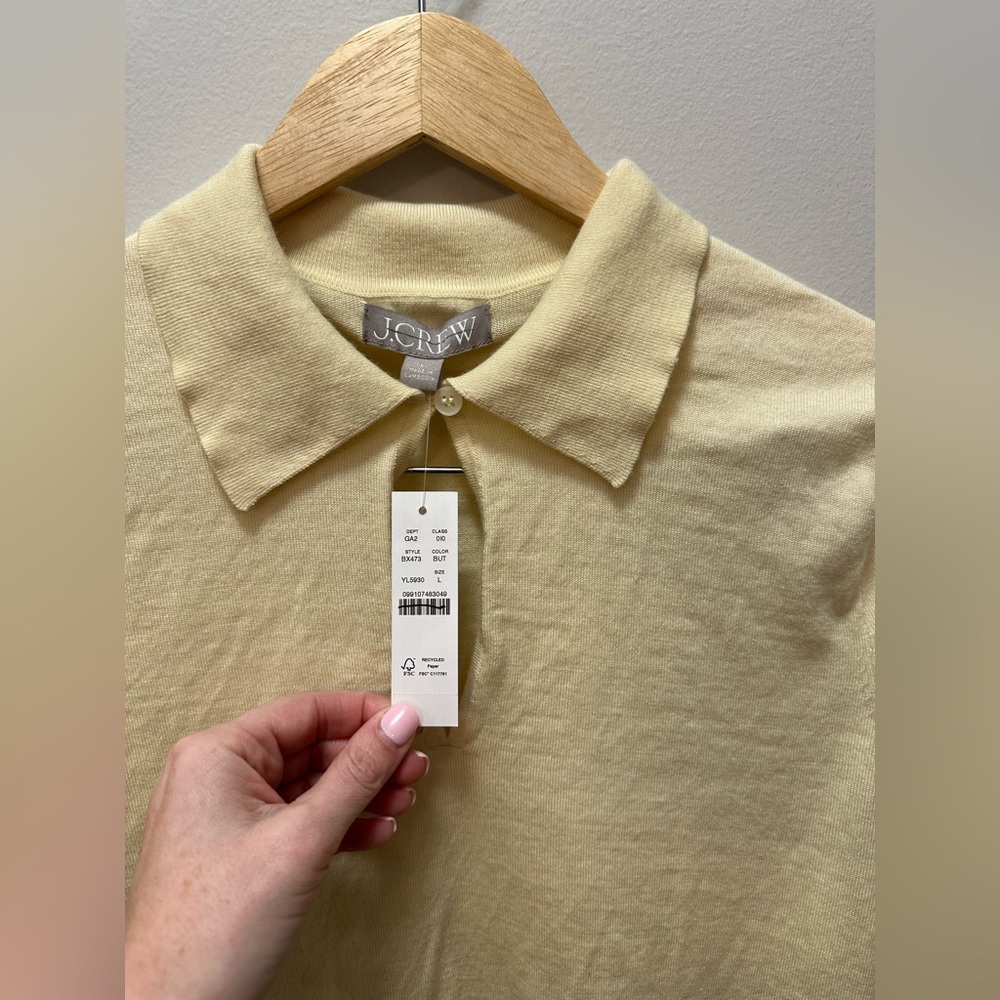 NWT! J.Crew Short-sleeve keyhole sweater in merino wool blend. Size Large - Picture 2 of 4